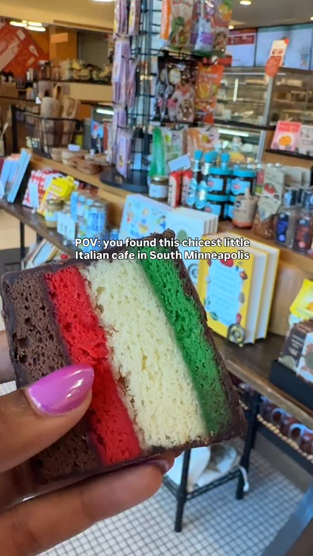 The cutest Italian cafe we’ve been loving lately in South Minneapolis on 50th and Penn 👌🏽👌🏿

Family owned serving house made pastas, pastries, and wine. 

And the Italian sponge cake with a chocolate border is divine!!! 

Have you checked this one out yet?? 🥰

@broderscucina 🇮🇹